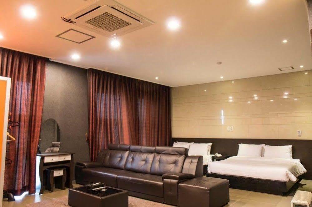 G Tourist Hotel Wolmido انشيون المظهر الخارجي الصورة