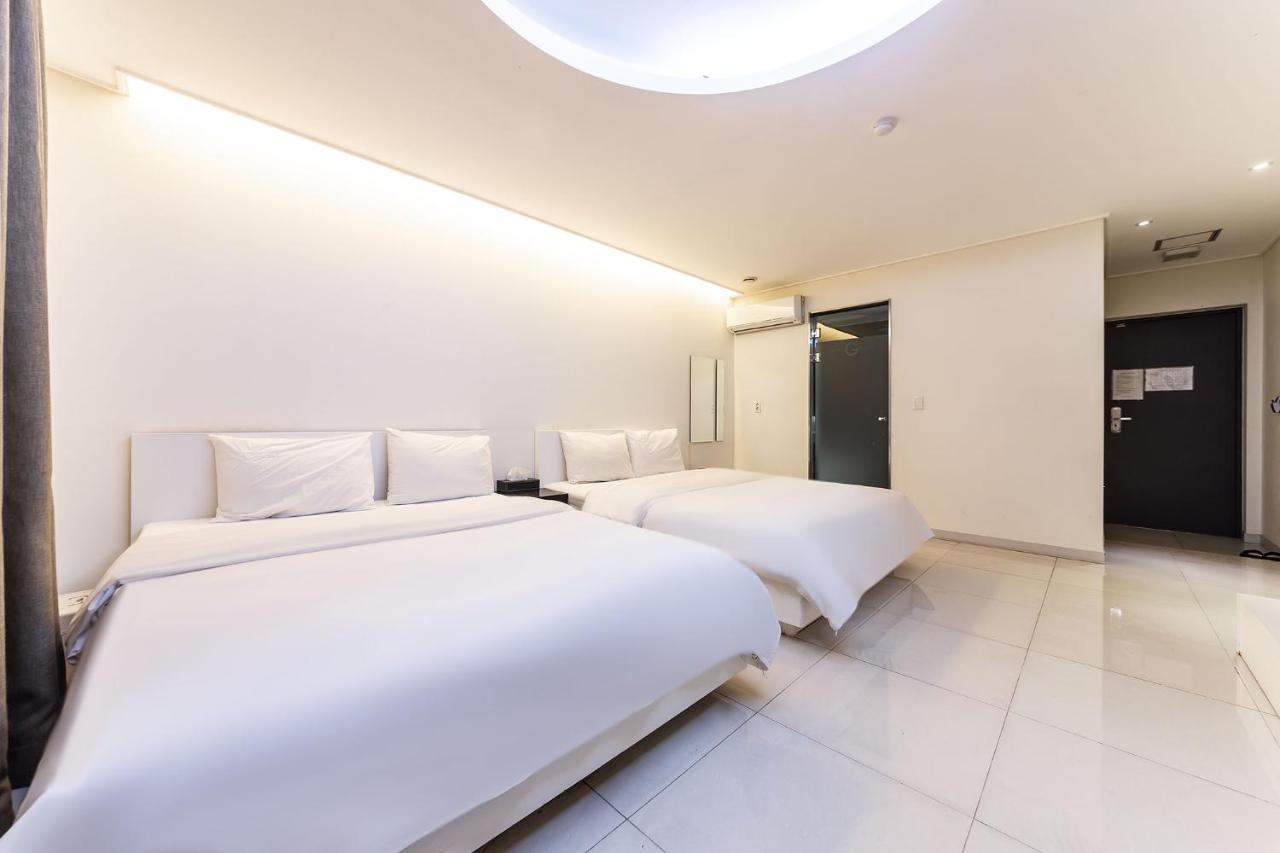 G Tourist Hotel Wolmido انشيون المظهر الخارجي الصورة